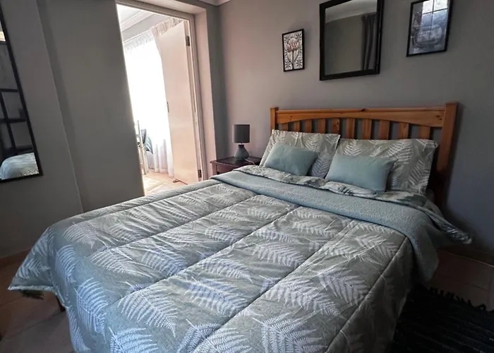 Chezbelle, Self-Catering 2 Sleeper In Constantia With Self Check-In